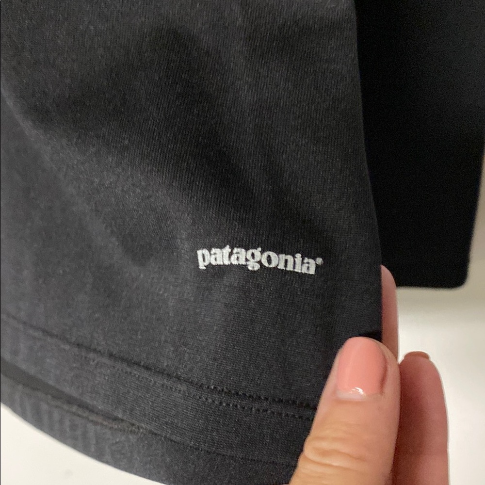 PATAGONIA Black Performance Baselayer Long Sleeve Too - Picture 3 of 4
